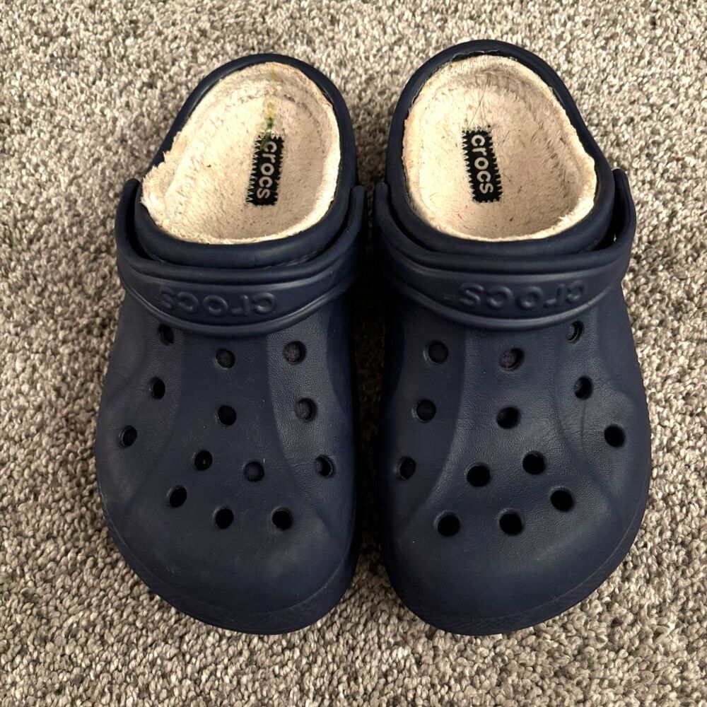Crocs Kids Classic Lined Clogs Navy Blue Size J3 / 5 Fleece Slip On Shoes
